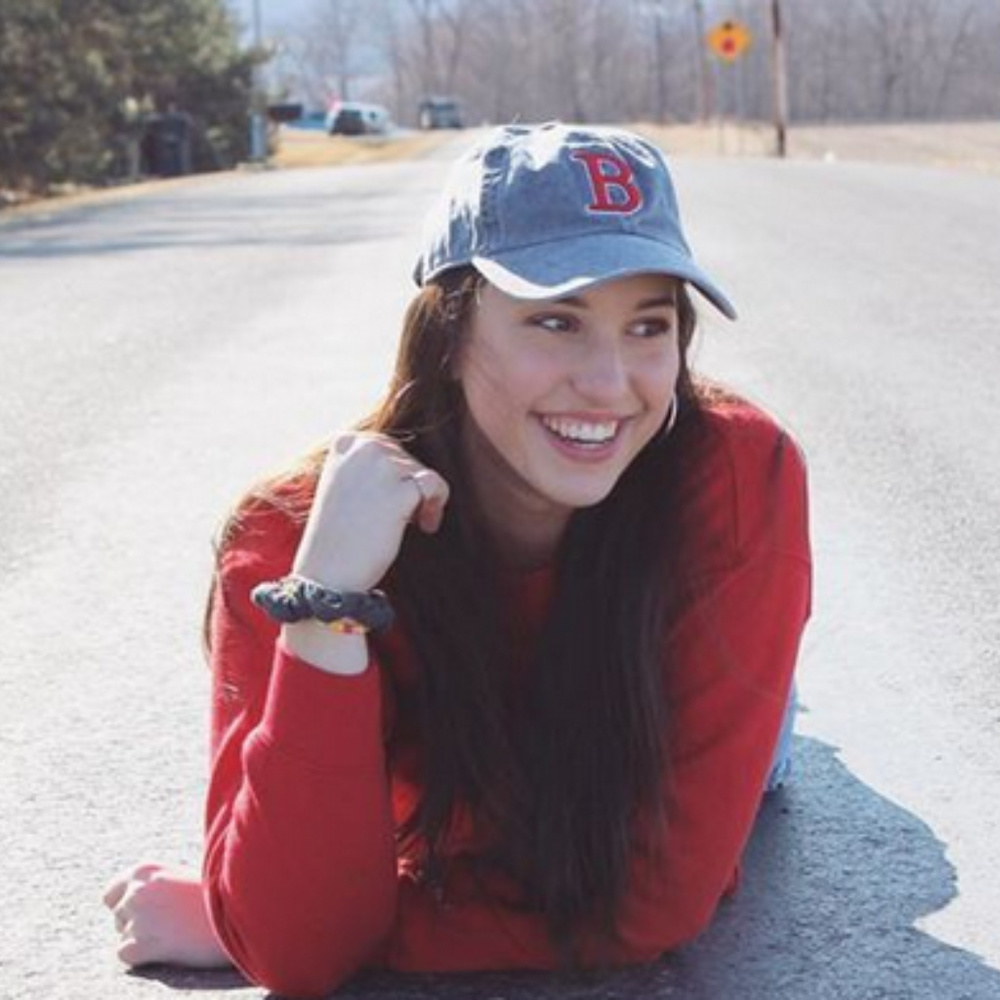 Meet your Posher, Kayla